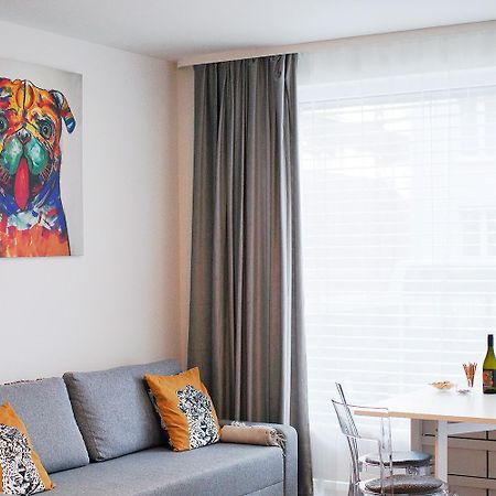 Holesovice Delight: Modern Comfort With A Twist In Prague 7 Praga Exterior foto
