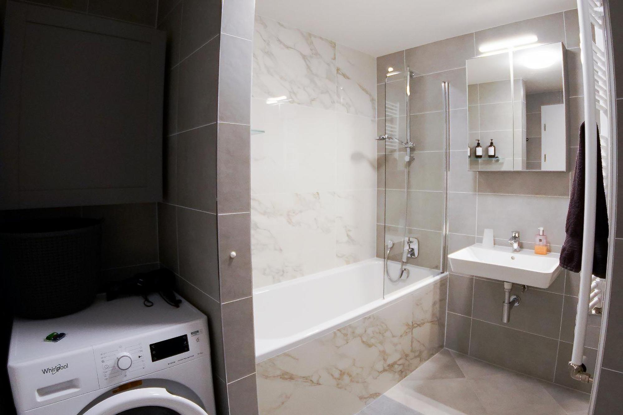 Holesovice Delight: Modern Comfort With A Twist In Prague 7 Praga Exterior foto