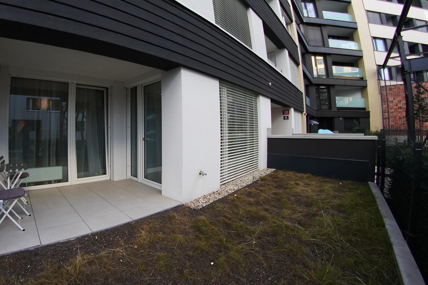Holesovice Delight: Modern Comfort With A Twist In Prague 7 Praga Exterior foto