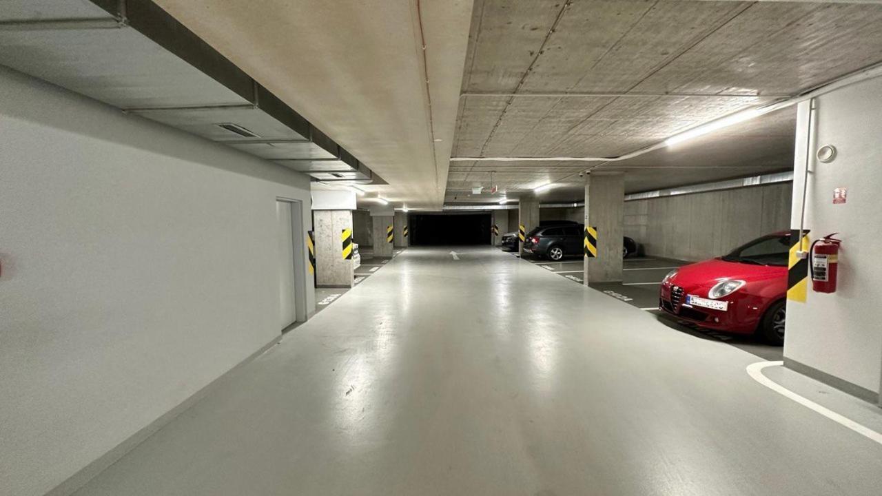 Holesovice Delight: Modern Comfort With A Twist In Prague 7 Praga Exterior foto